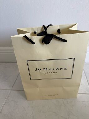 Jo Malone Cream Gift Bag with Black Rope Handles